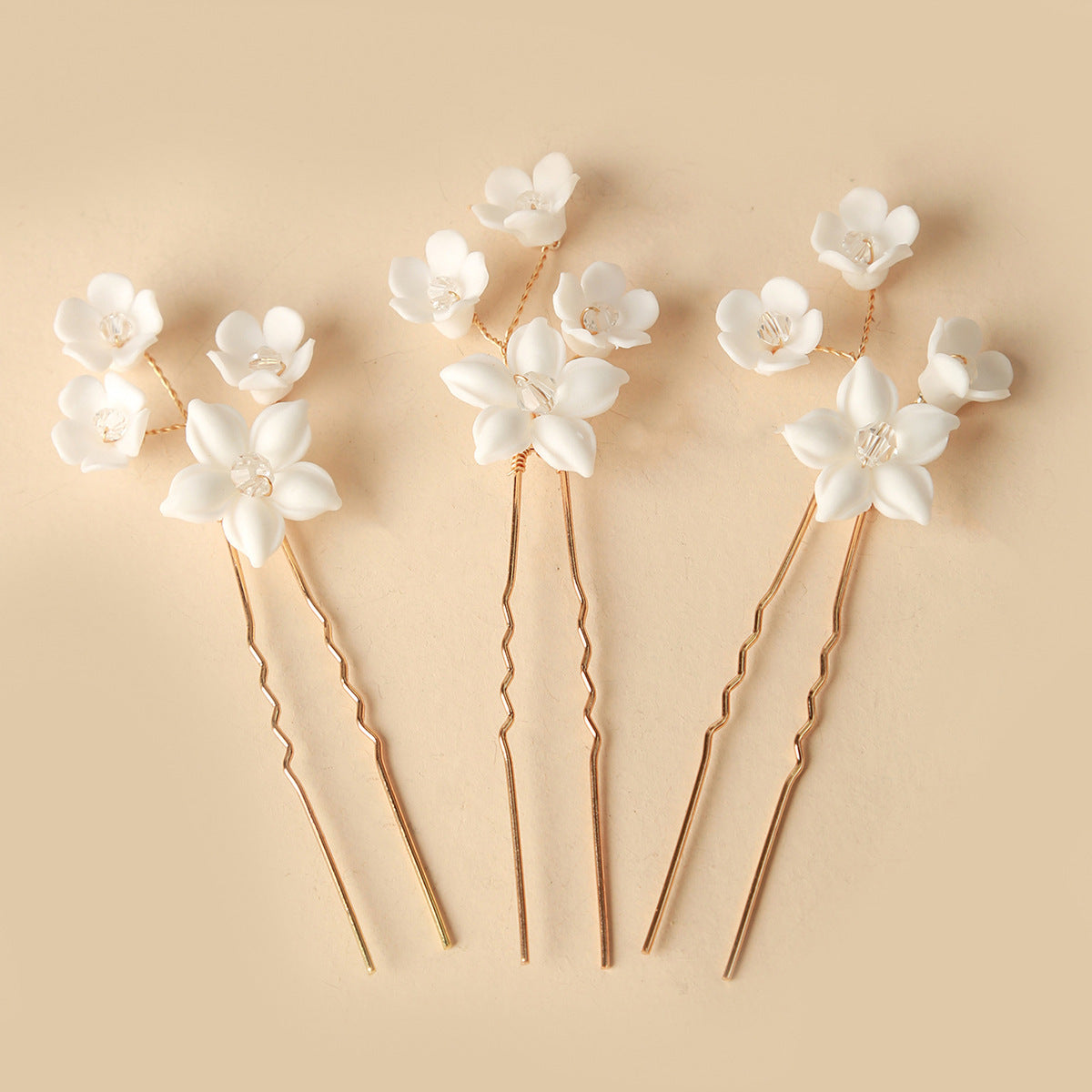 White Ceramic Flower Hair Accessories For Wedding Brides In Europe And America